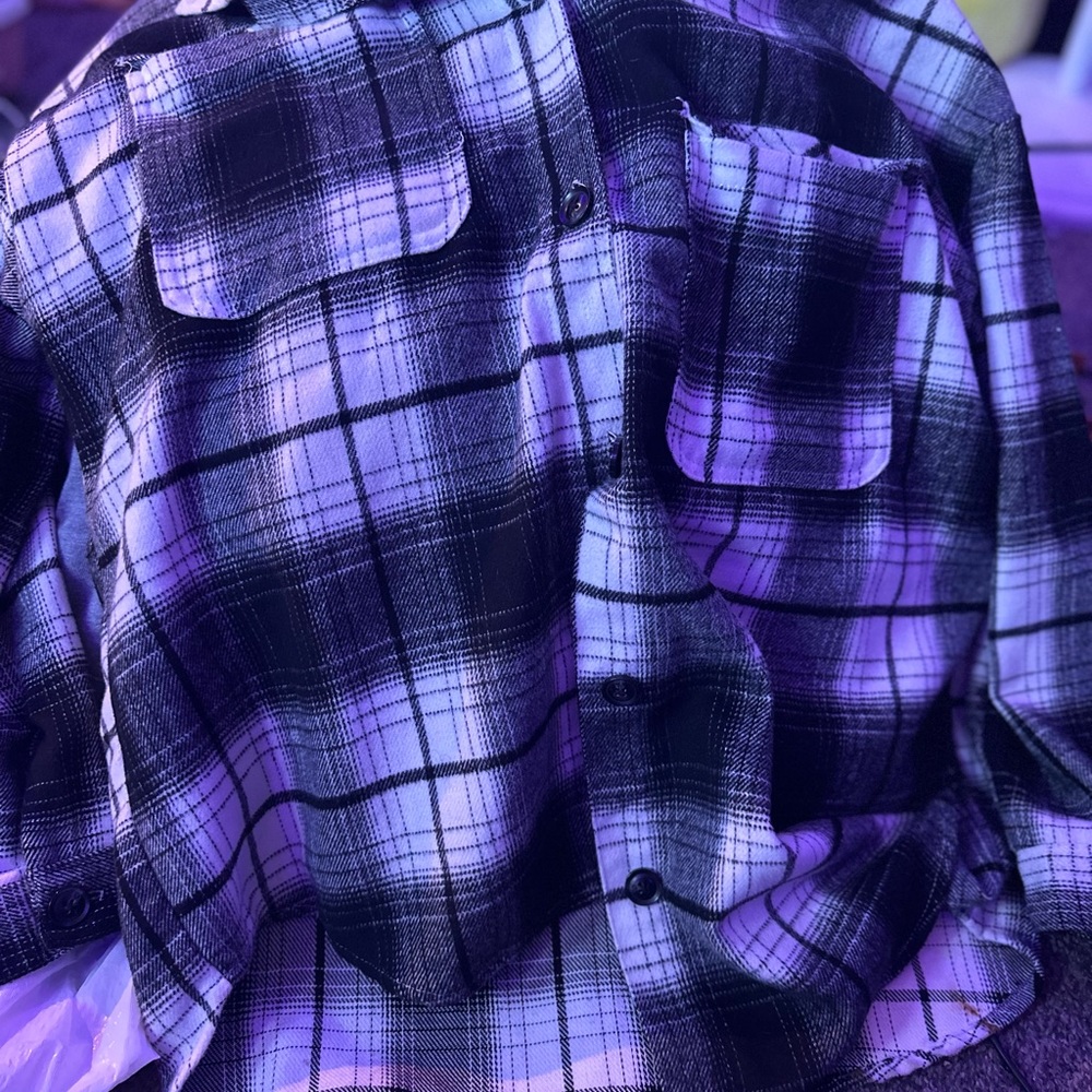 Selling my old sweater and its new only worn it 2 times